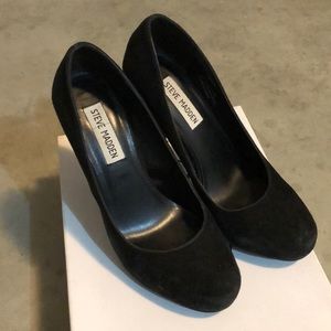 Steve Madden Trinitie round toe platform heels